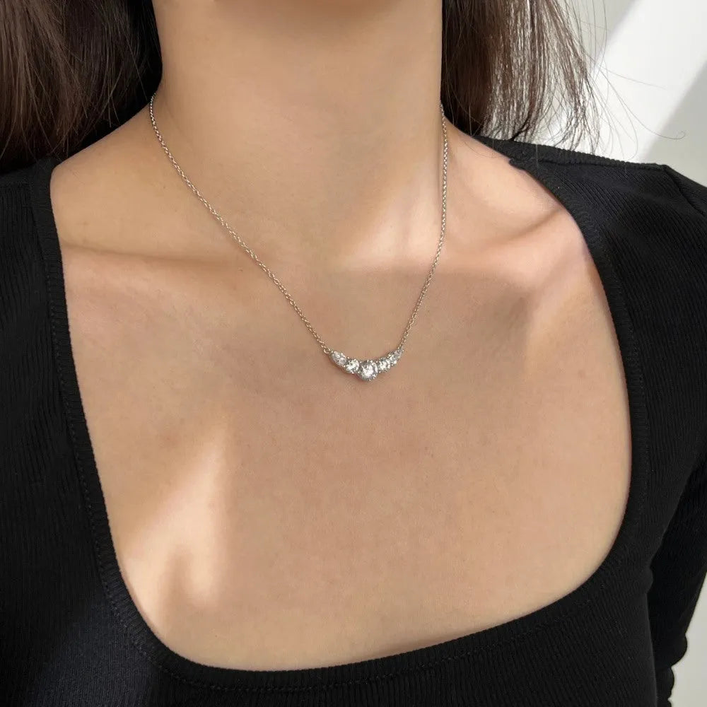 925 silver zircon inlaid women's necklace platinum colour with diamond treatment on white background