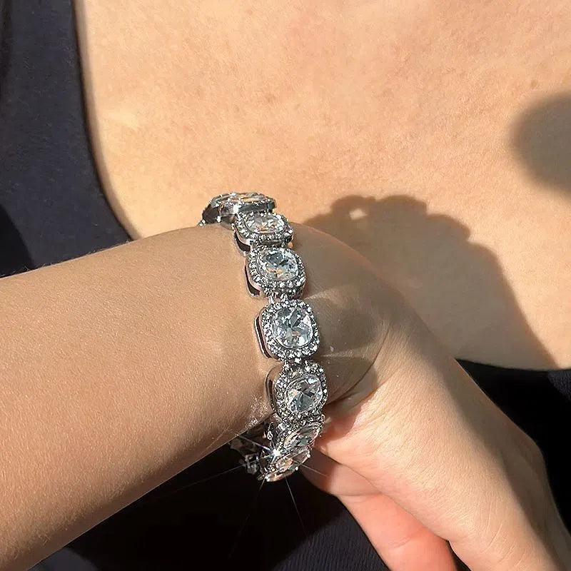 Hip-hop unisex full diamond geometric alloy bracelet in 18CM size on white background