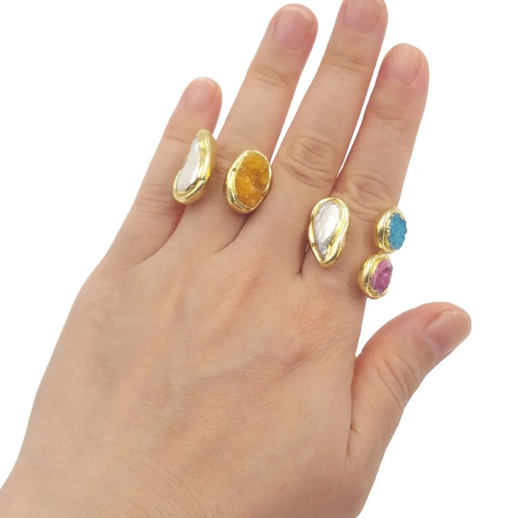 Artistic retro adjustable copper ring for women with geometric double ring style and electroplated finish in yellow colour