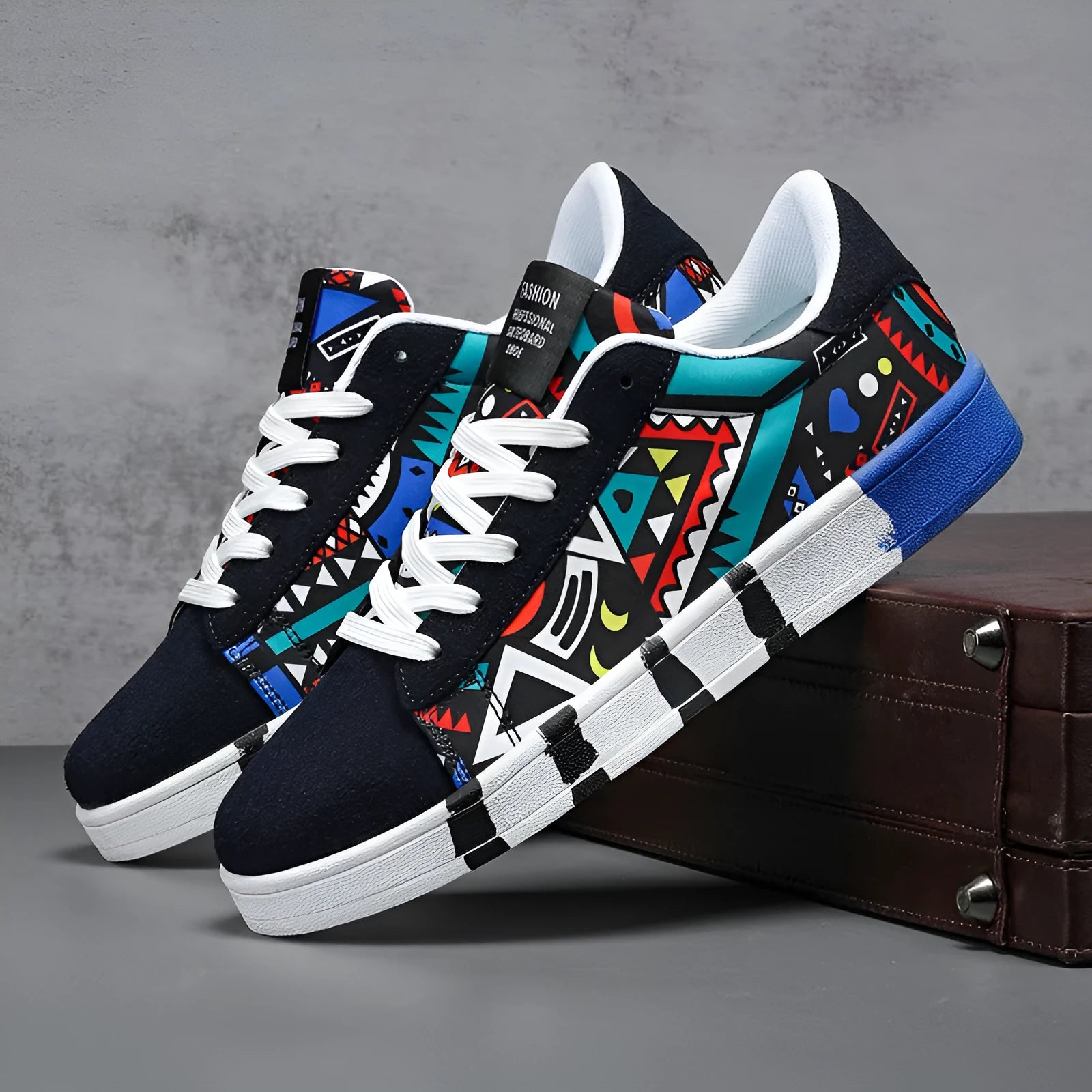 Men's camouflage pattern lightweight sports casual shoes with artificial PU upper and flat heel