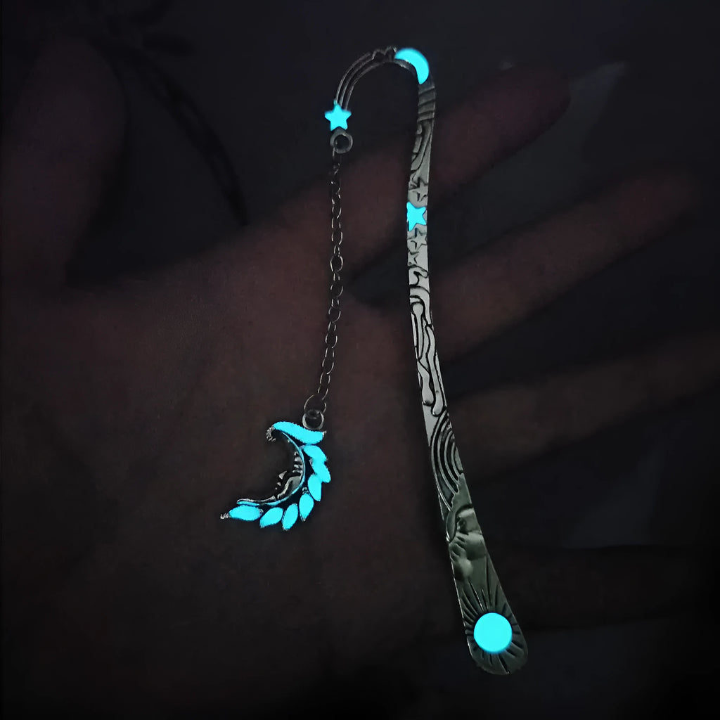 Retro five-pointed star metal bookmark with glowing elements in ancient silver finish