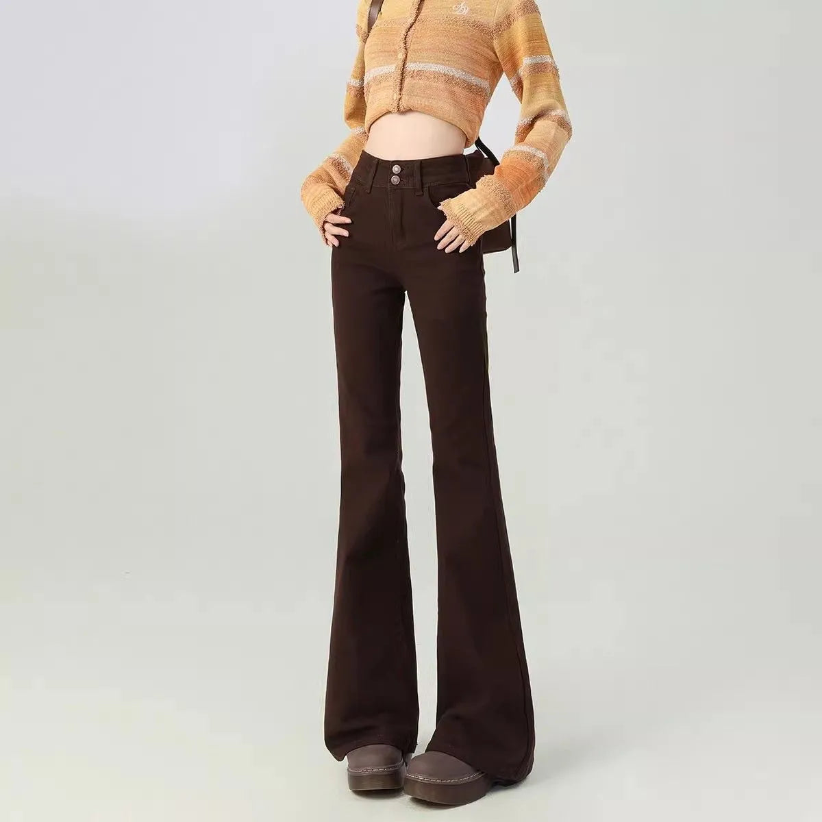 Brown high-waisted flared pants with double button, cotton, straight leg, petite fit.