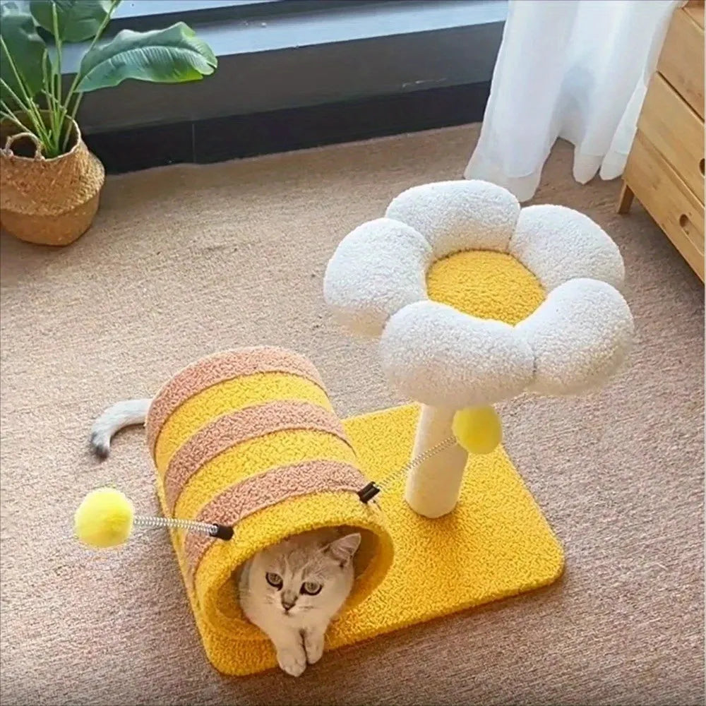 Yellow bee-shaped cat climbing frame with sisal scratching board and tunnel, dimensions 46x36x25cm.