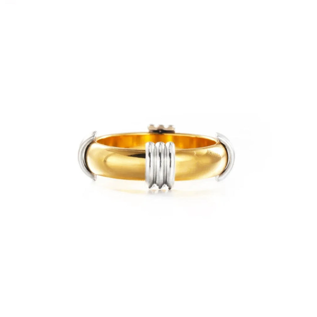 Gold electroplated titanium steel unisex ring with letter number text modelling, sizes 6 Yard and 8 Yard.