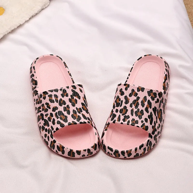 Leopard print EVA slippers with thick sole in Korean couples sandal style