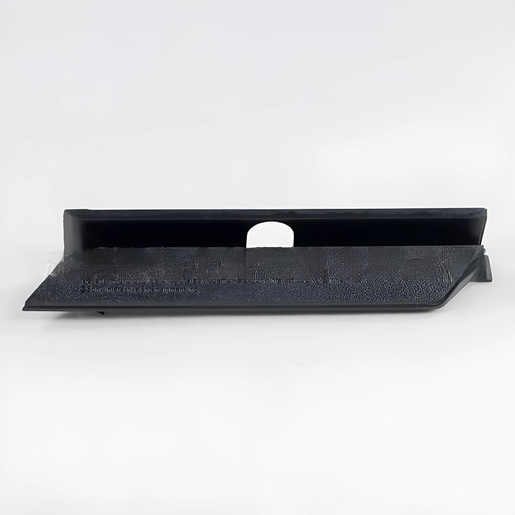 Black and white plastic hard disk baffle cover for 3.5-inch and 2.5-inch PC drive bays