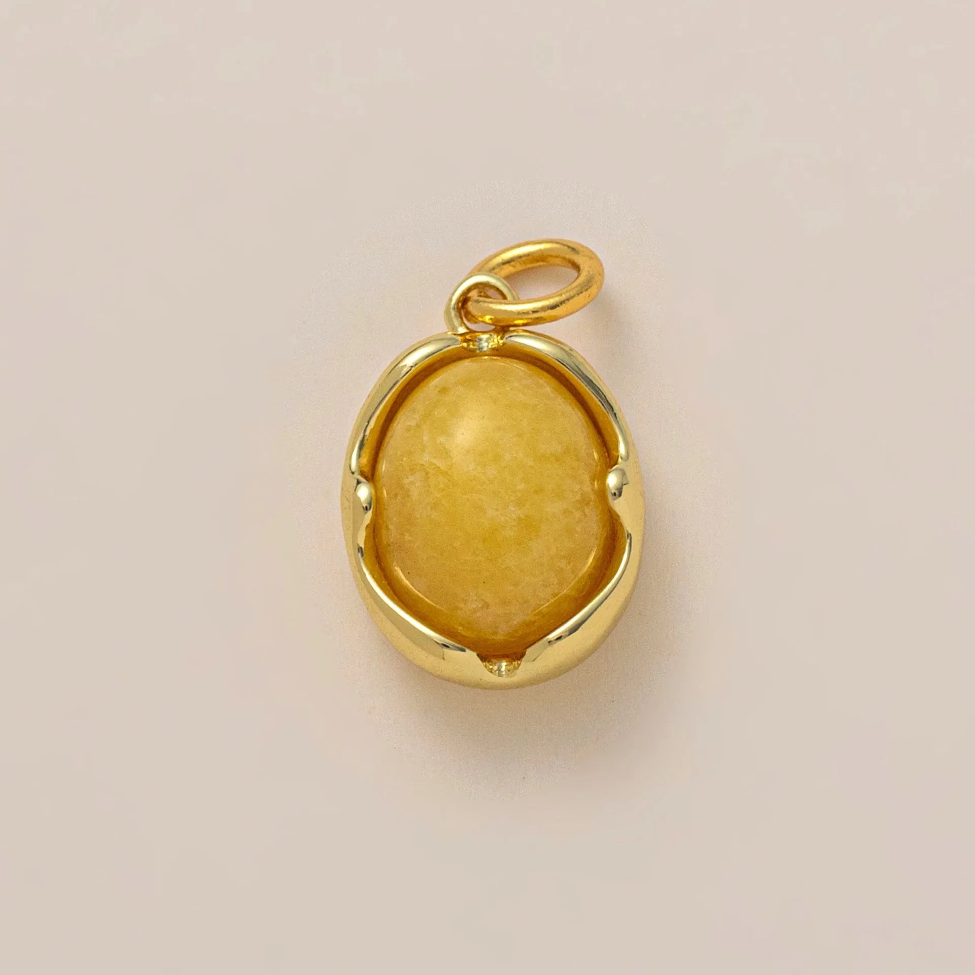 Natural stone crystal geometric pendant necklace with quadrilateral design on O-shaped chain