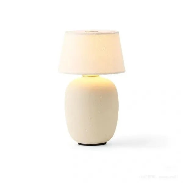 Wireless bedside charging lamp with built-in 1800mA battery in black