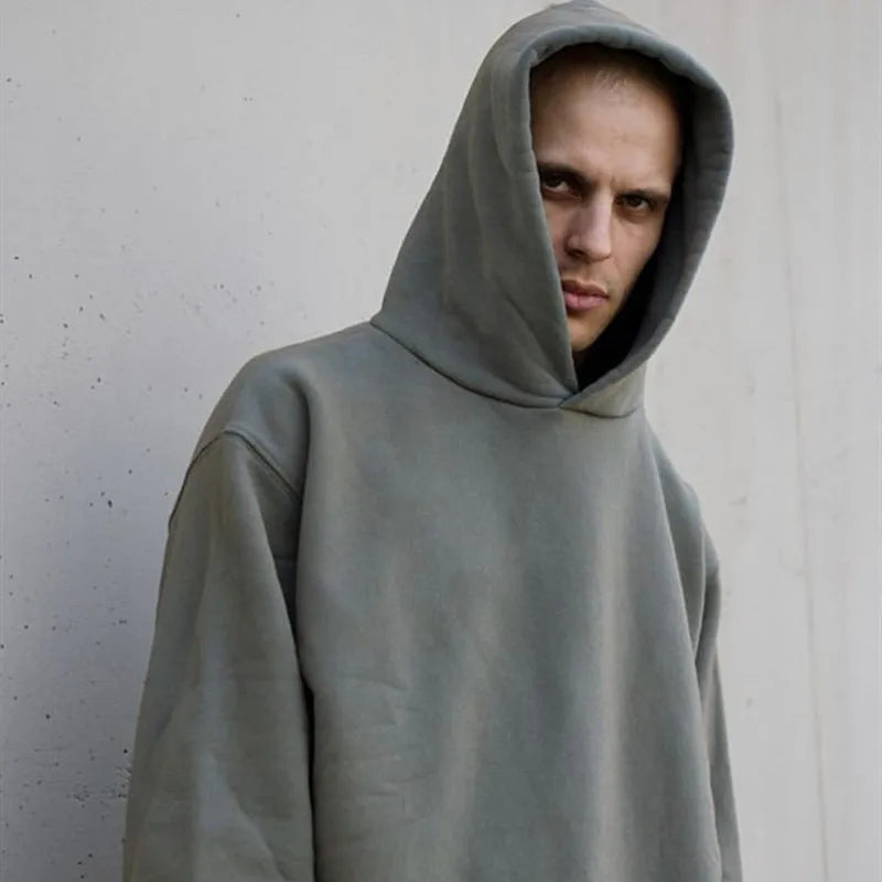 Men's plus fleece hooded sweatshirt in solid colour, loose cotton pullover with side slit pocket
