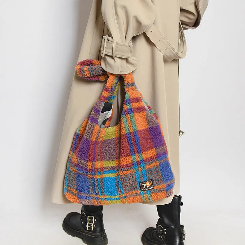 Women's plaid shoulder crossbody tote bag in soft plush material with 40x44x9cm dimensions
