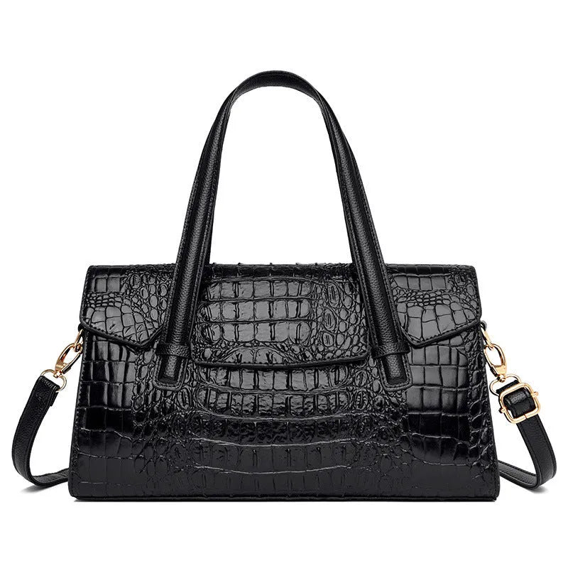 Polyester shoulder messenger bag in horizontal square shape with single strap and interior lining