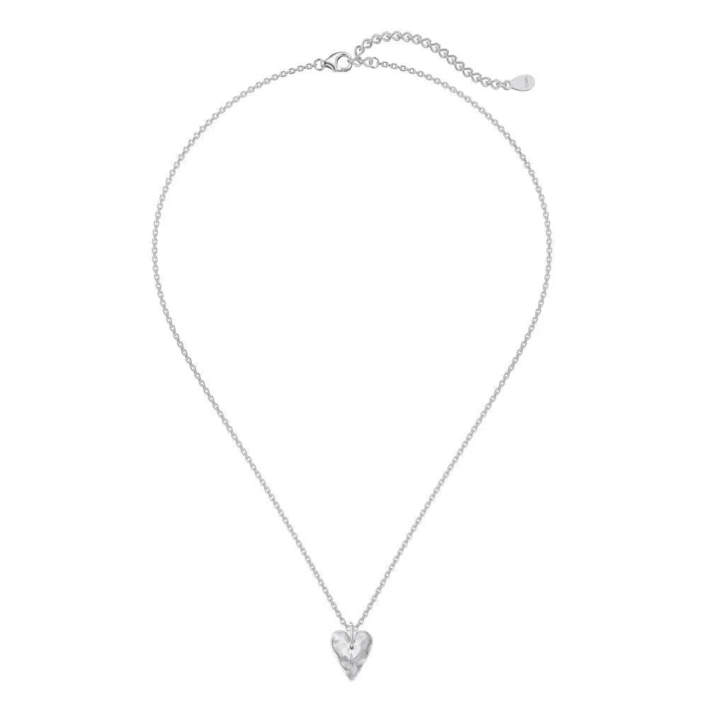 925 silver love heart clavicle necklace with O-ring chain and electroplated finish, shown in two colour options