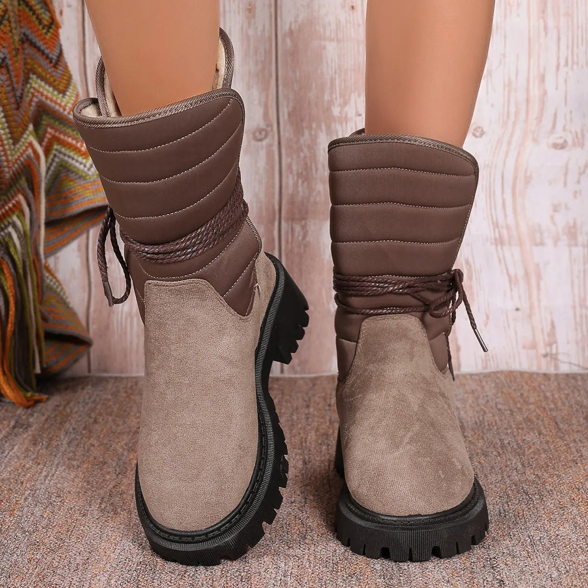 Women's chunky heel mid-calf snow boots in suede with fleece lining and lace-up front