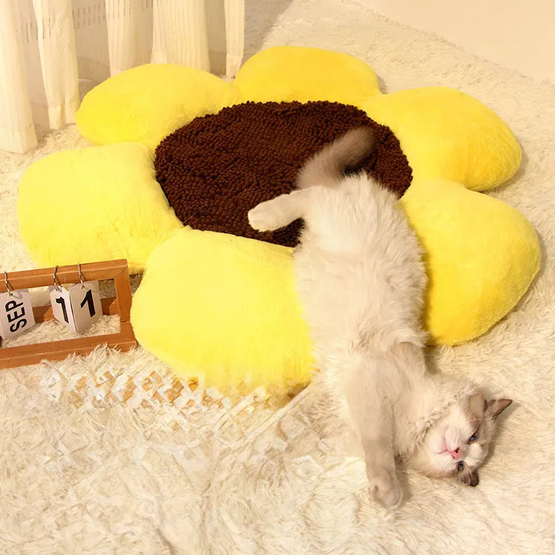 Blue round flower-shaped cat nest with raised sides, measuring 85cm across, filled with PP cotton and sponge.