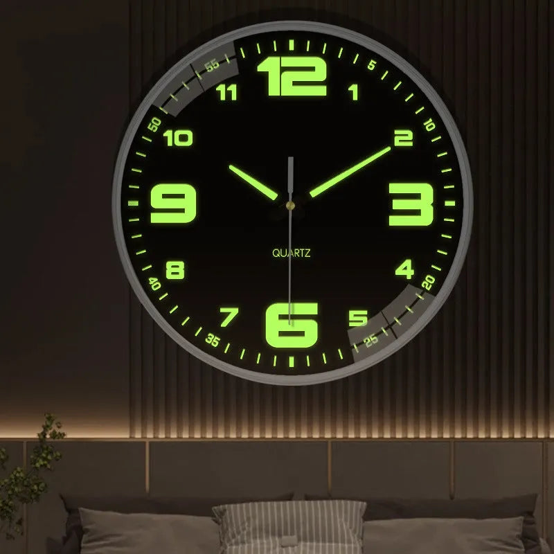 20cm diameter luminous wall clock with modern design and plastic shell for home and office use