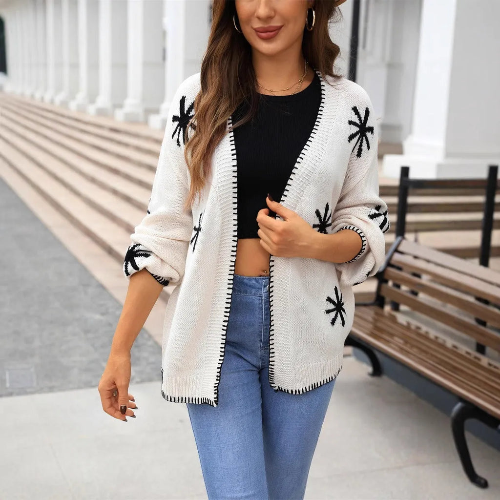 Women's jacquard floral pattern knitted coat cardigan in beige colour, loose fit plus size street fashion style