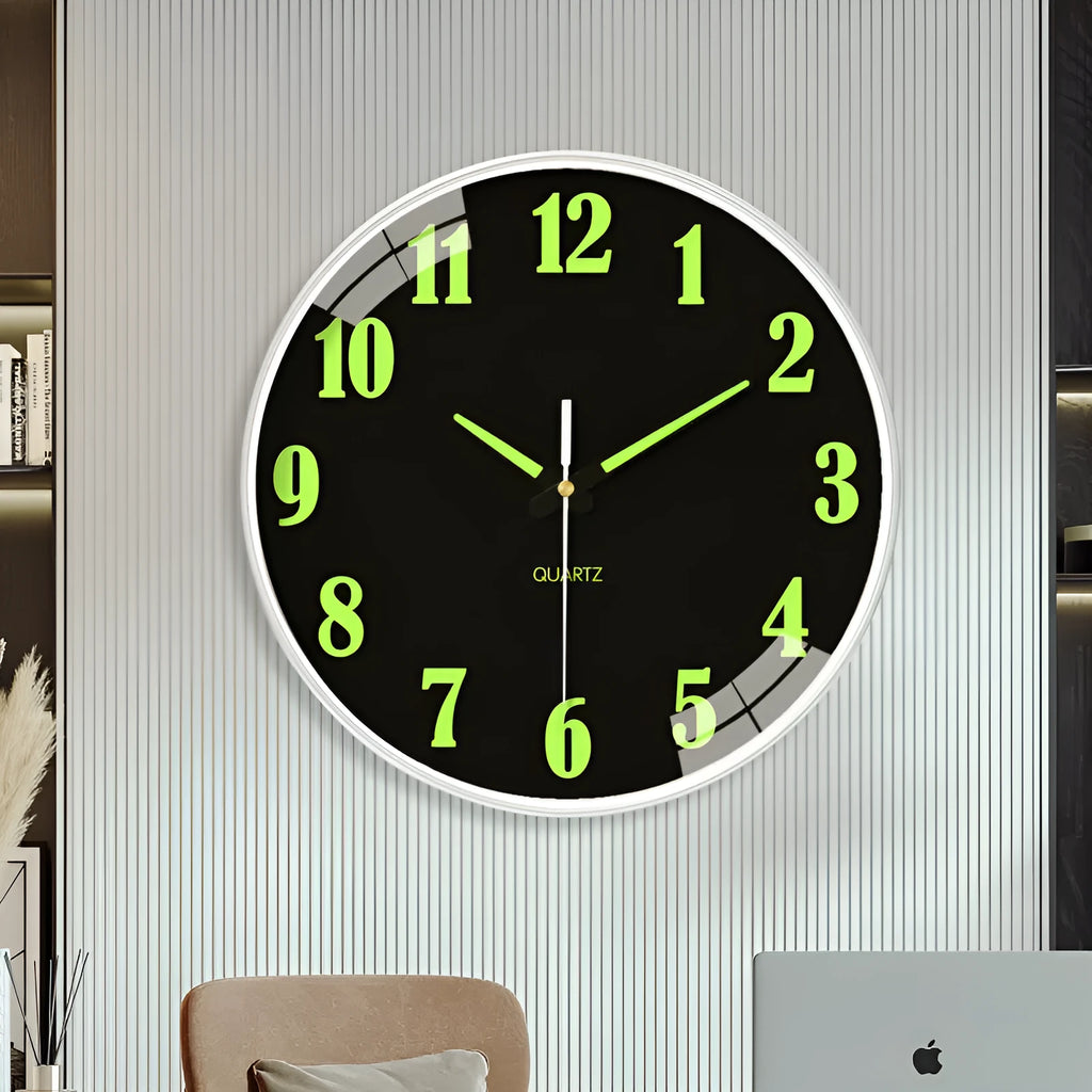 20cm diameter luminous wall clock with modern design and plastic shell for home and office use