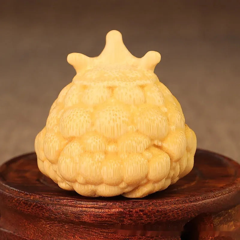 Solid bamboo carving crown princess toad ornament with 5.0 live eye size
