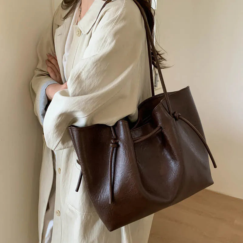Retro easy matching shoulder commuter tote bag in PU with fold details, black colour, medium hardness
