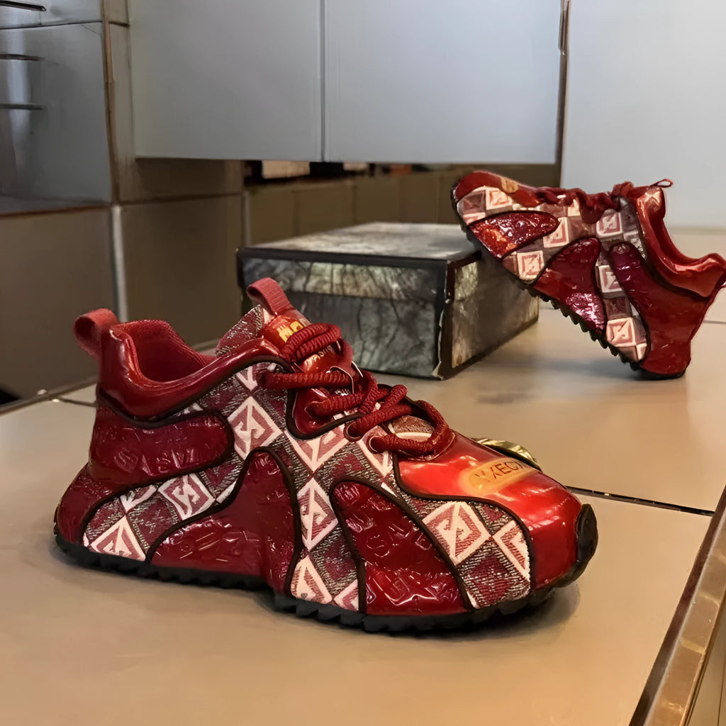 Men's platform trainers in scarlet colour with round toe and lace-up front