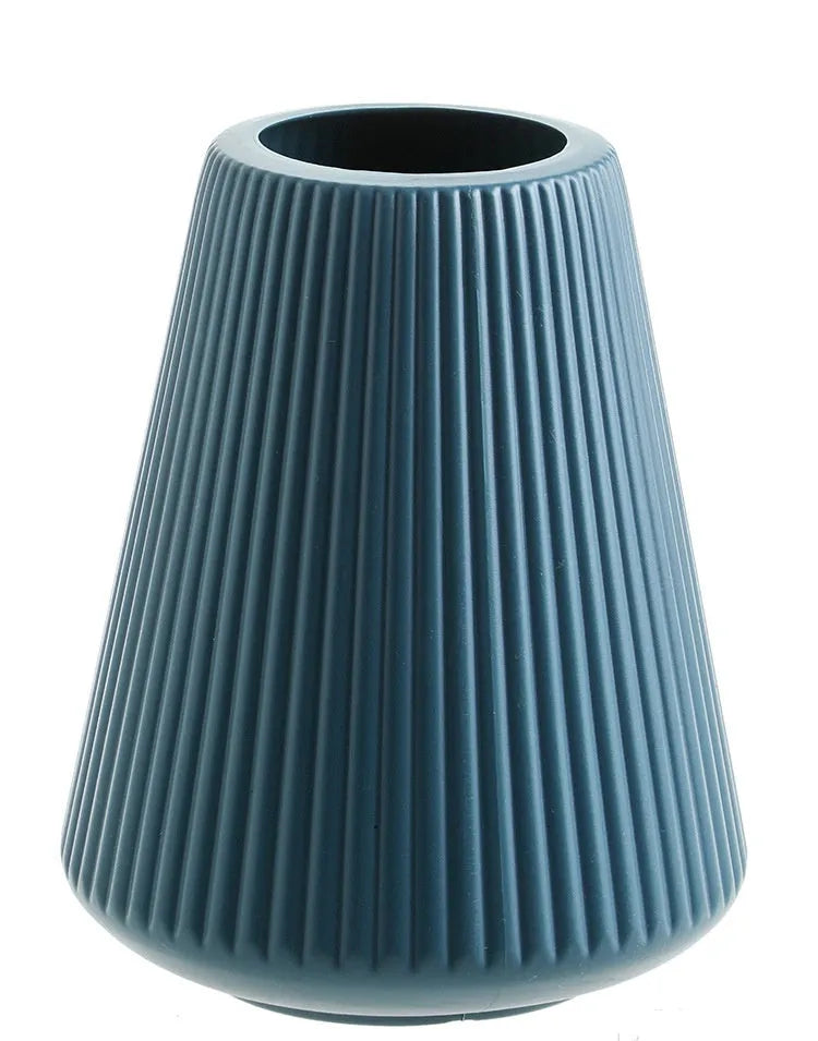 Melamine plastic colourful decorative flower vase measuring 16x20cm in blue, green, pink, or white options