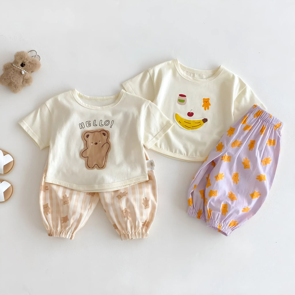 Children's bear patch cartoon T-shirt and shorts two-piece set in khaki colour, cotton-polyester blend, short sleeves and shorts