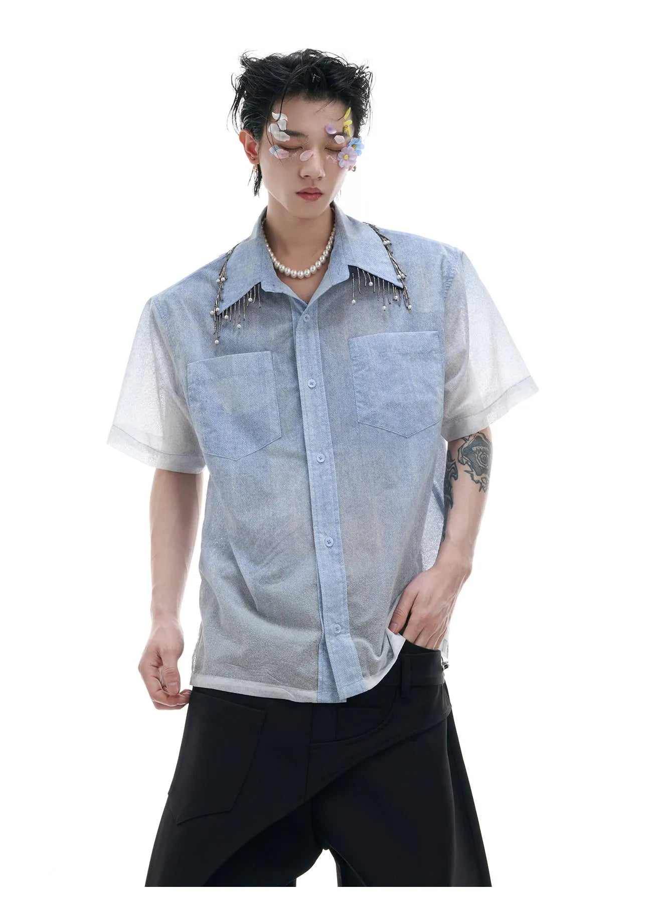 Men's loose fit blue and white gradient short sleeve shirt with quilted texture