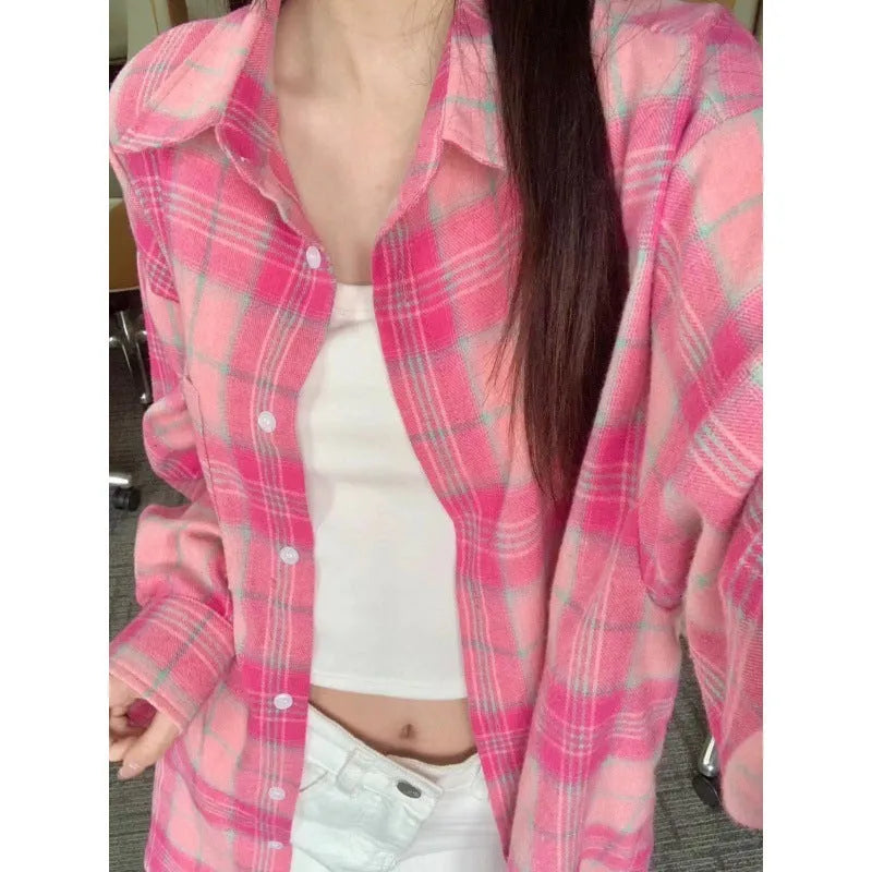 Women's loose pink plaid shirt with long sleeves, contrast colour, cardigan style, 50cm length, sizes S-XL.