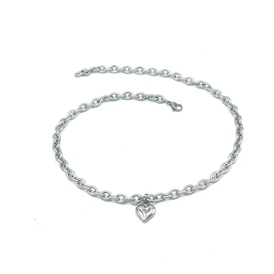 Stainless steel pet cat dog love heart pendant necklace in gold and silver finishes