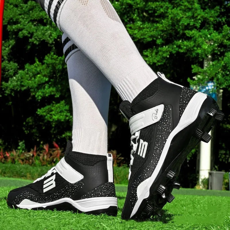 Black and white professional baseball sneakers with superfine fibre mesh upper and rubber sole