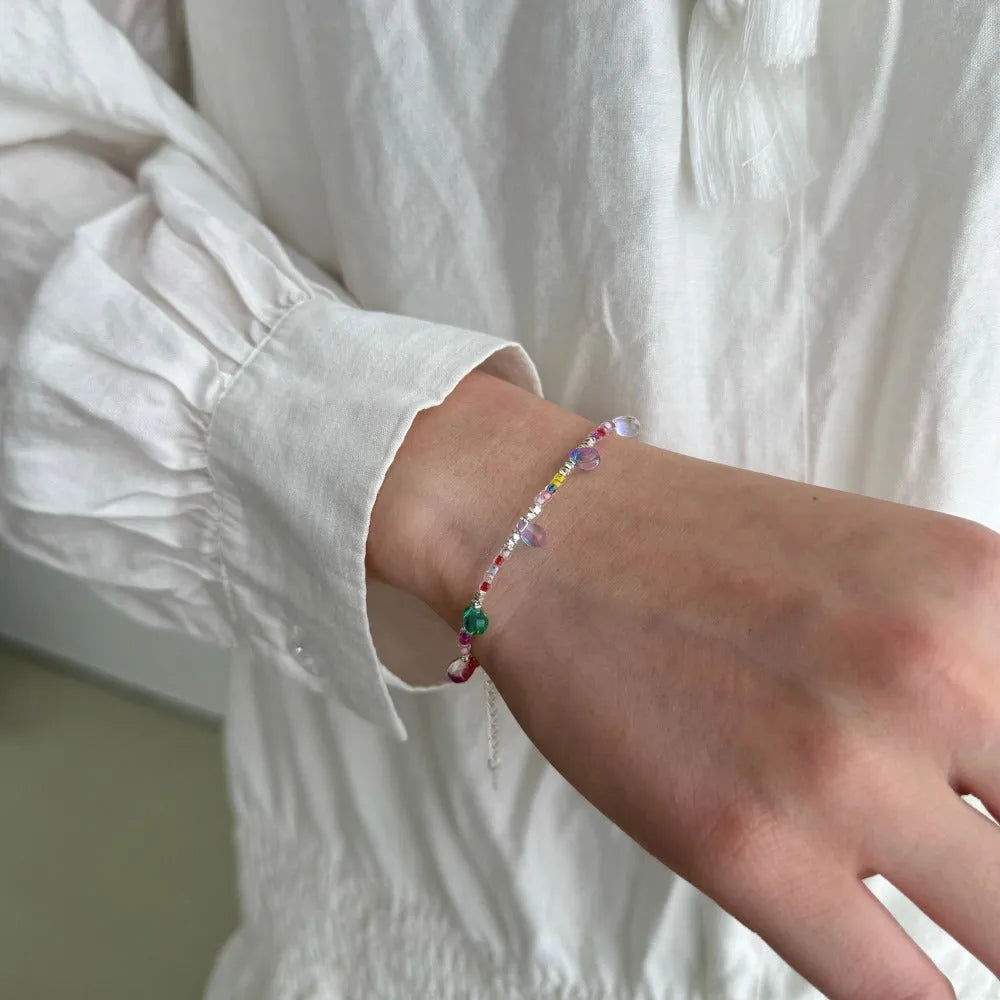 S925 sterling silver bracelet for women with bulb colour finish and geometric round element design in silver