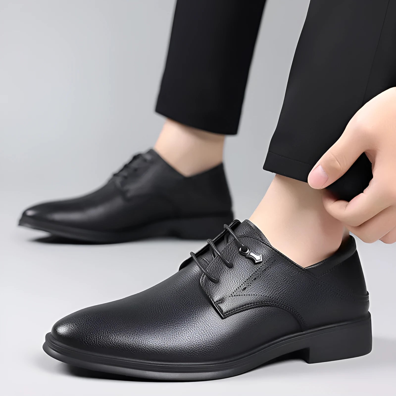 Men's black pointed toe cow split leather low heel dress shoes for business