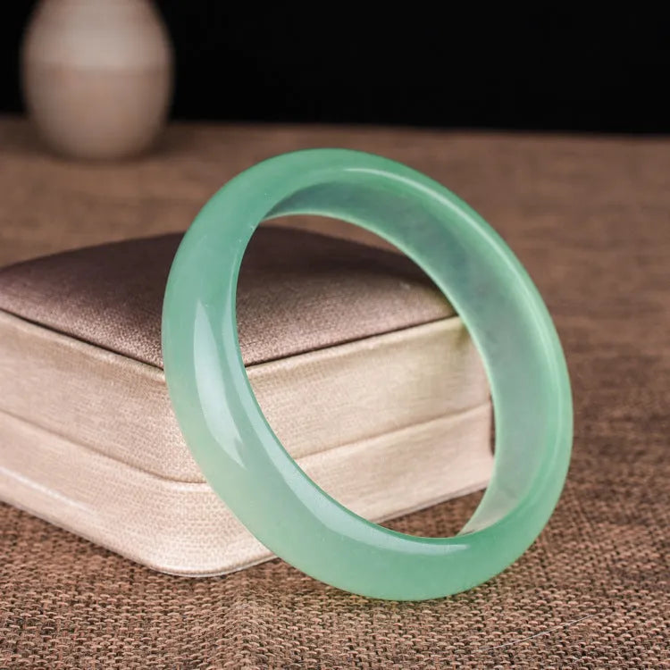 Oil cyan light green quartz rock jade bracelet for women with modern simplicity design