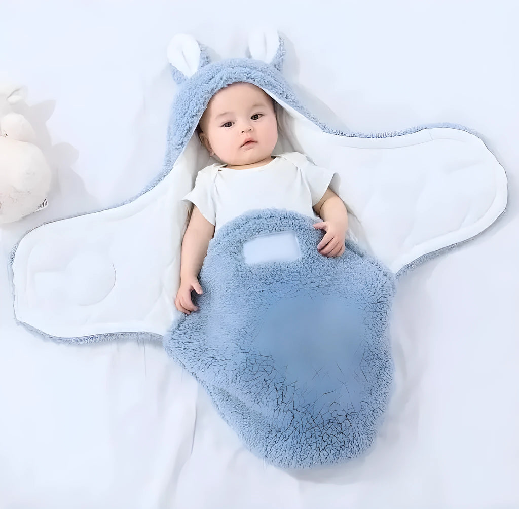 Adjustable baby sleeping bag swaddle blanket in fleece with velcro closure