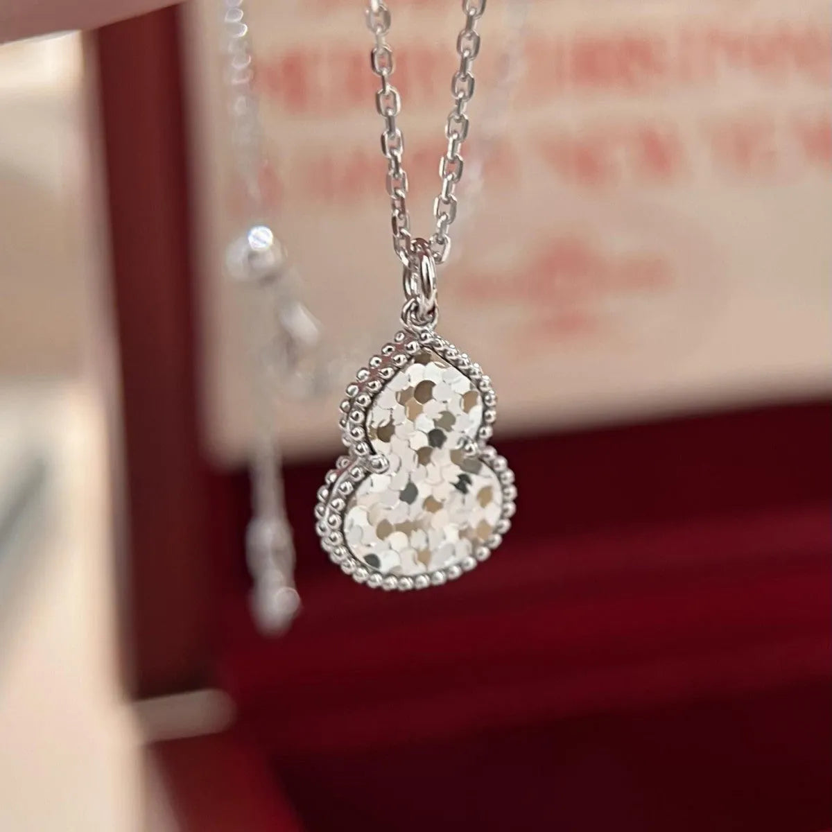 Gourd double-sided clavicle chain necklace for women, gold plated copper pendant, gold colour option on display