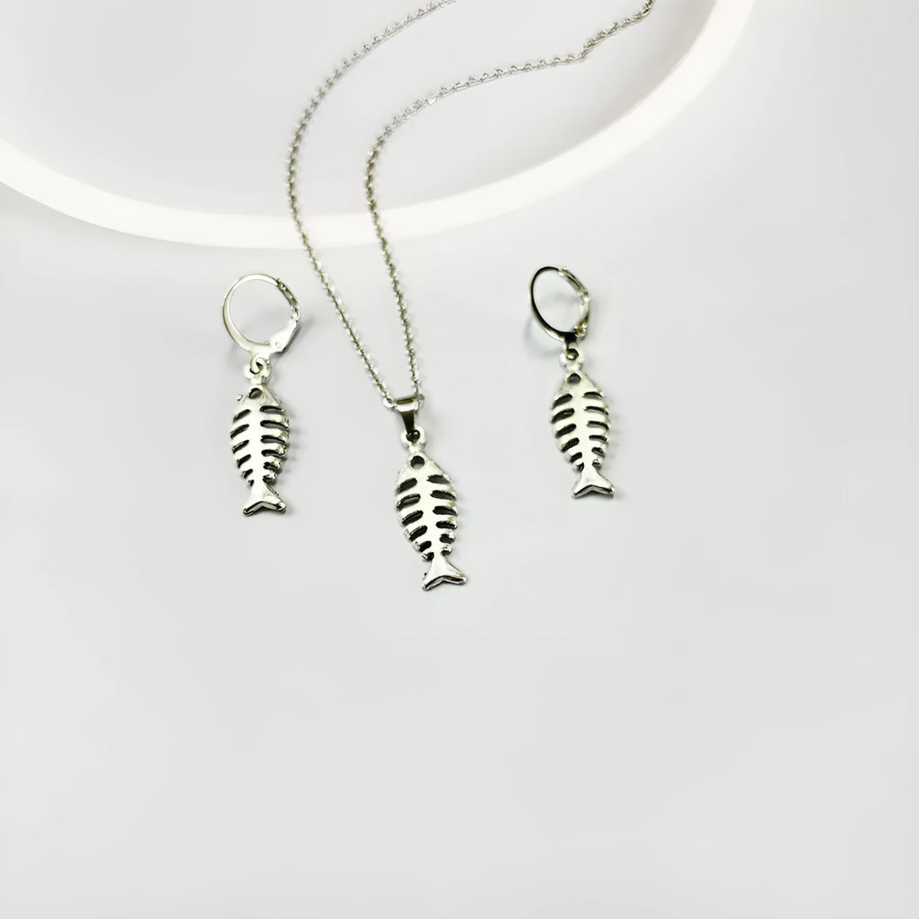 A pair of retro-style alloy earrings with a fishbone pendant hanging from an O-shaped chain.