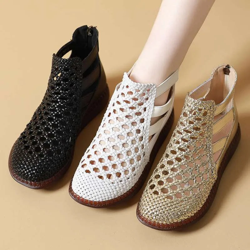 Women's flat sandals with round toe and soft TPR soles in gold colour