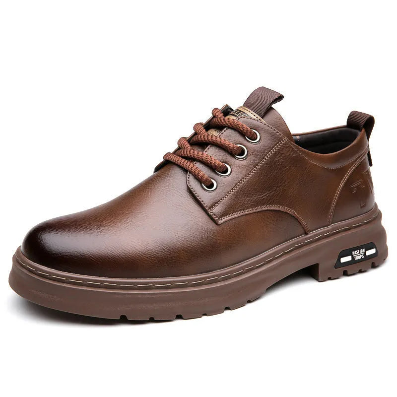 Men's retro brown casual shoes with round toe and visible stitching on artificial PU upper