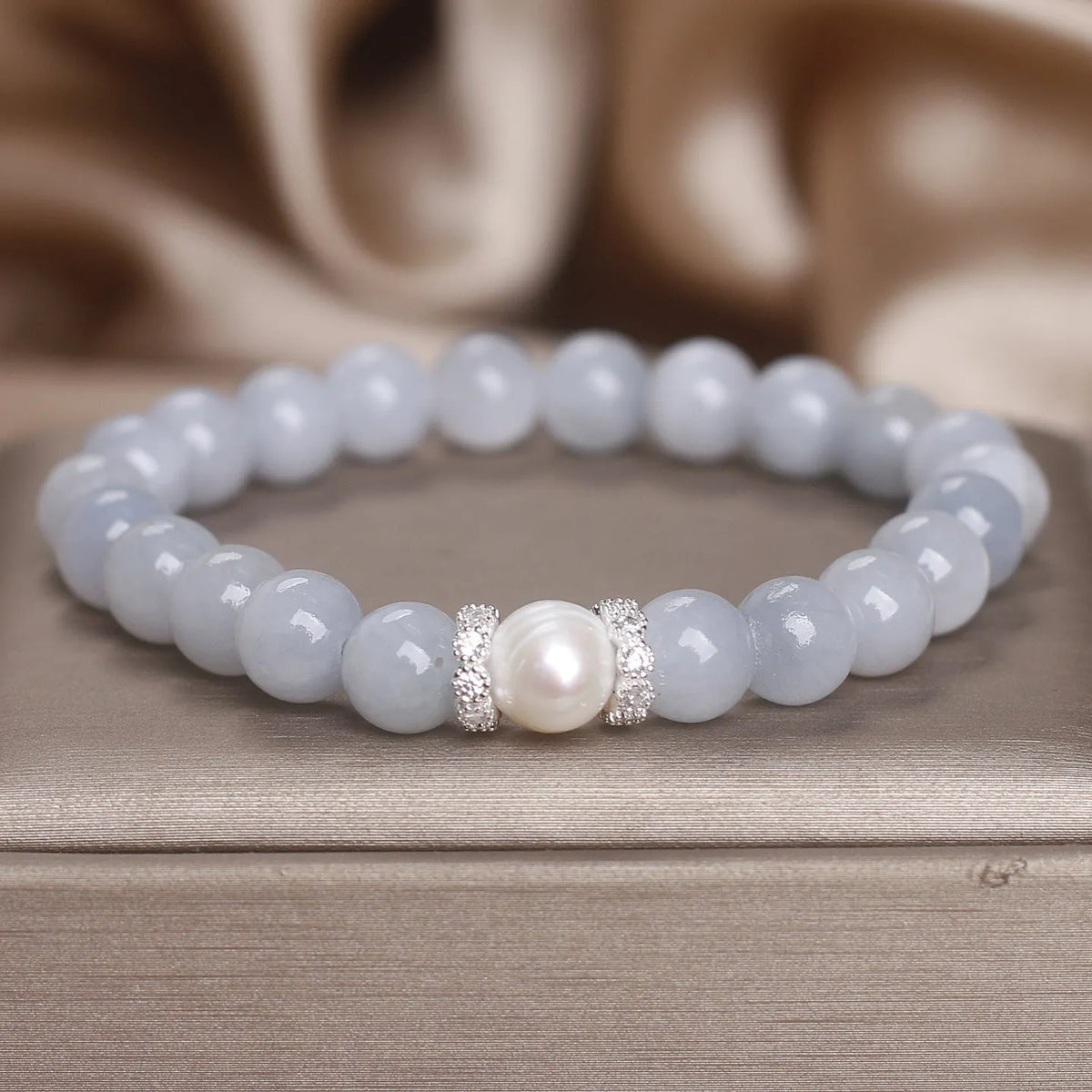 Natural aquamarine bracelet with white sweet clear gemstones and navy blue sapphire pearl accent, women's national style jewellery