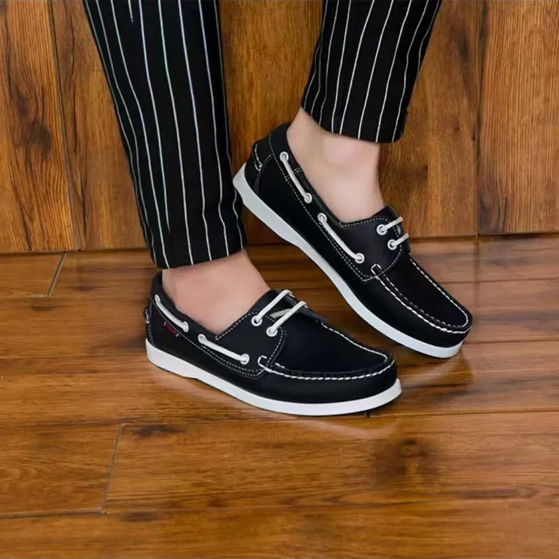 Men's solid colour casual shoes with round toe and flat heel in artificial PU leather